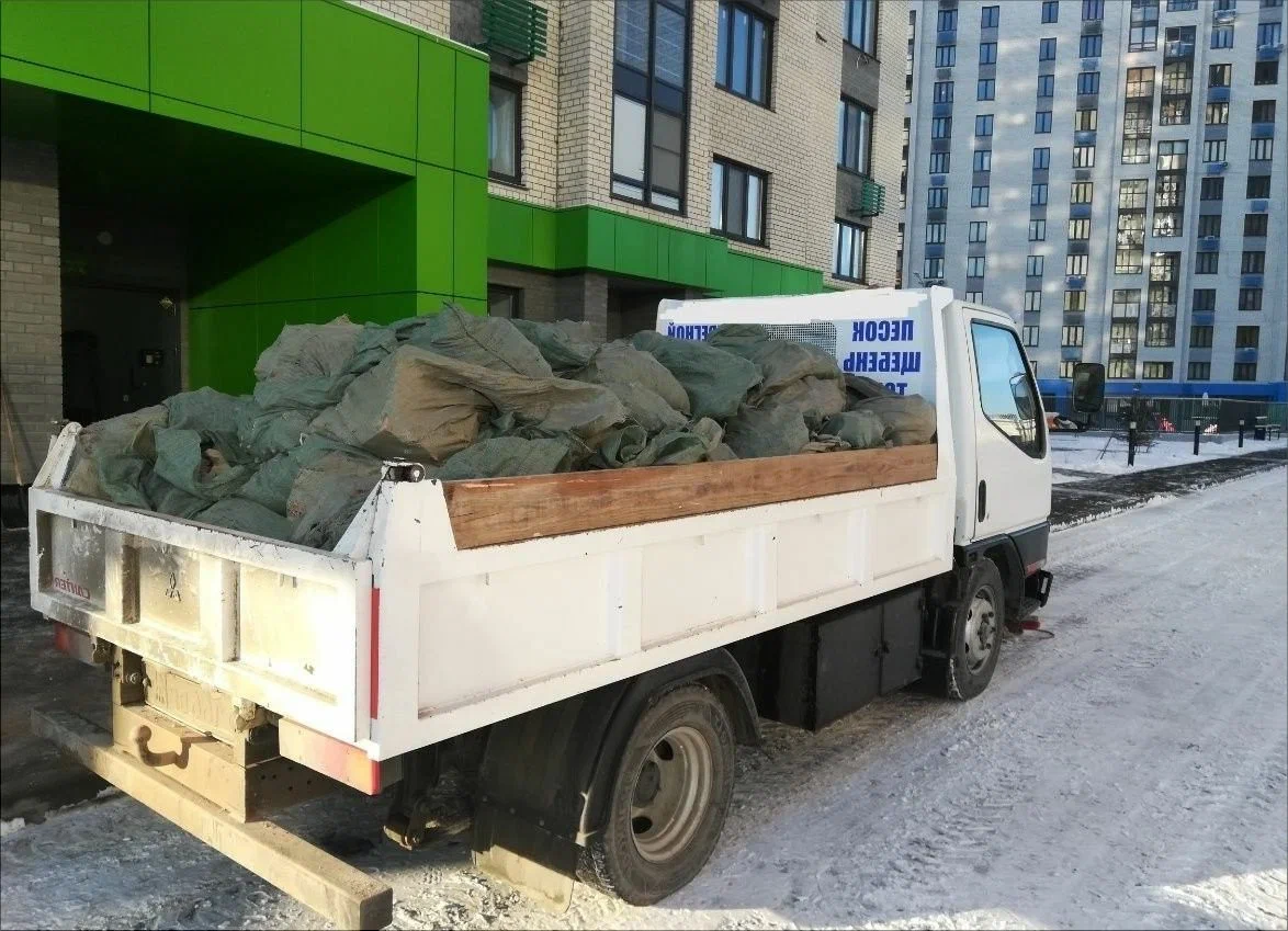 Вывоз мусора грузовым фургоном 3 тонны в Калининграде — цена от 1366 руб., ПроМусор