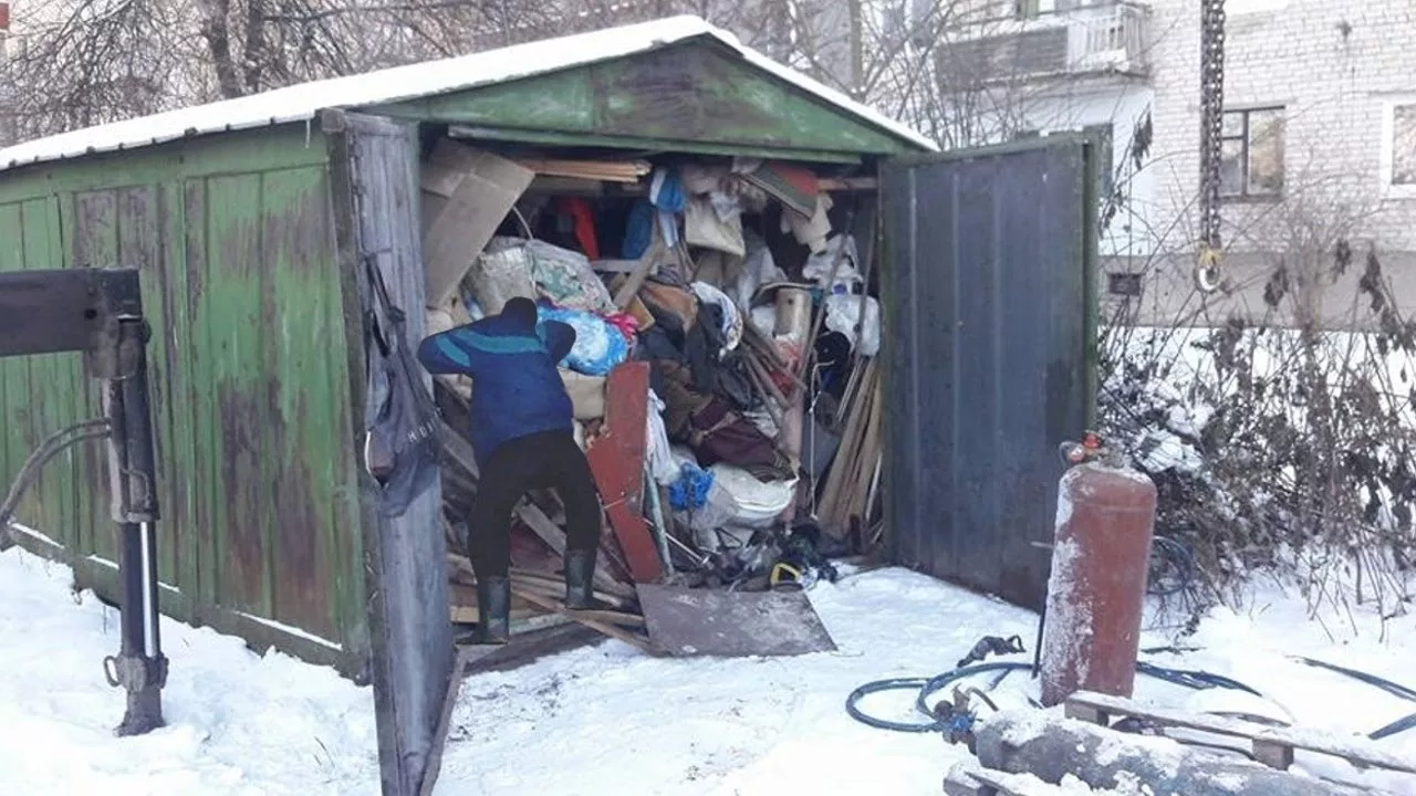 Вывоз мусора из гаража с гарантией чистоты в Калининграде в октябре